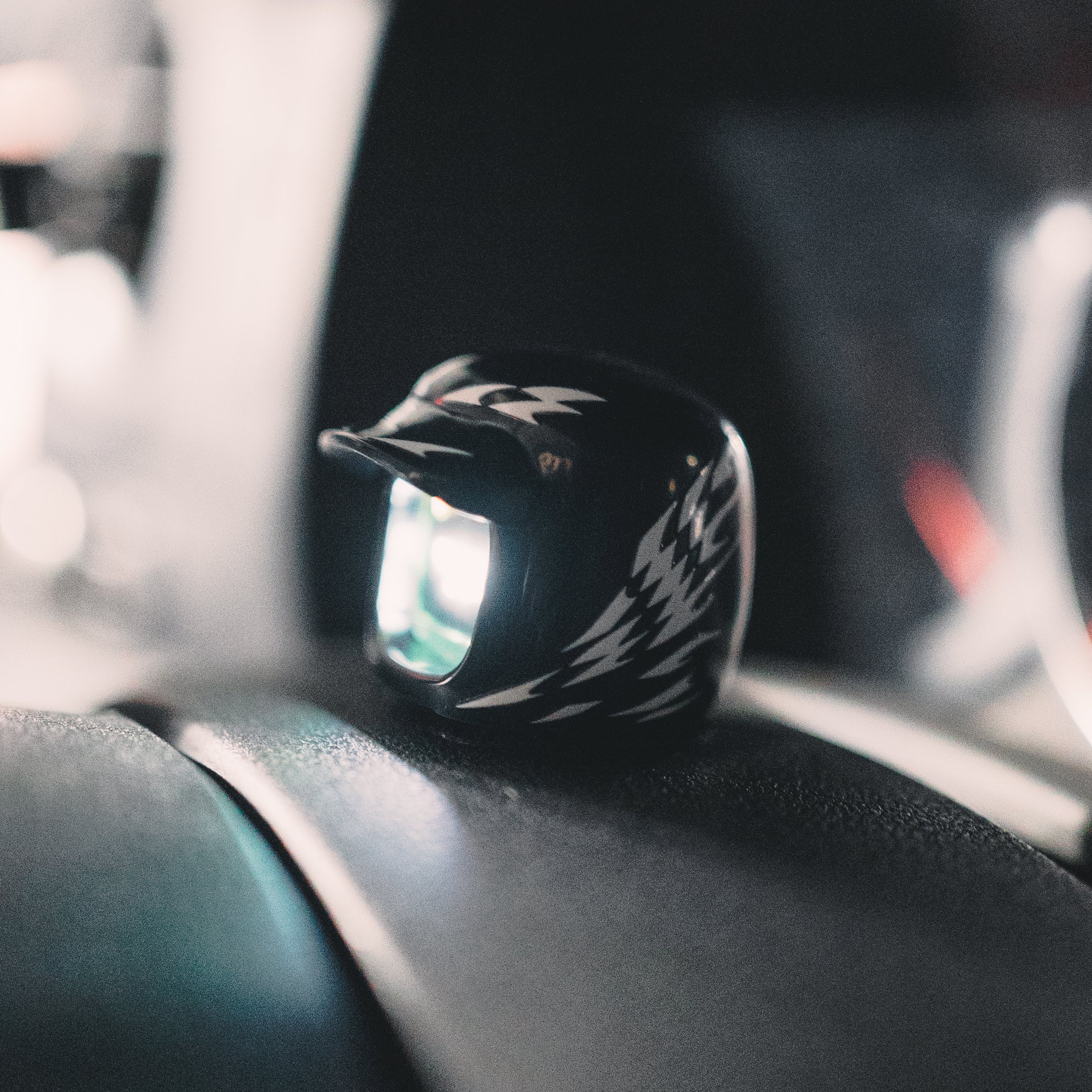 UNDERGROUND MOCHI HELMET