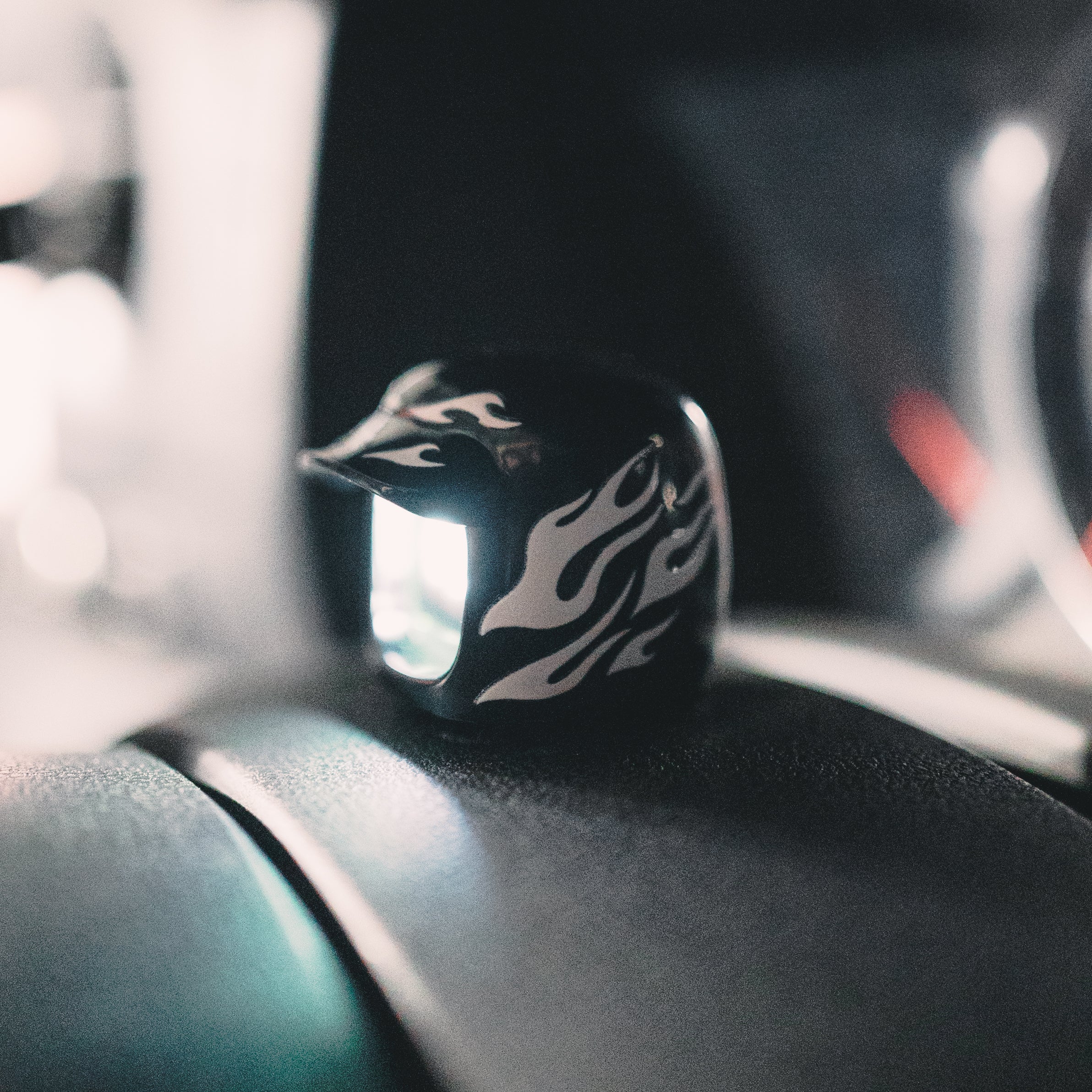 UNDERGROUND MOCHI HELMET