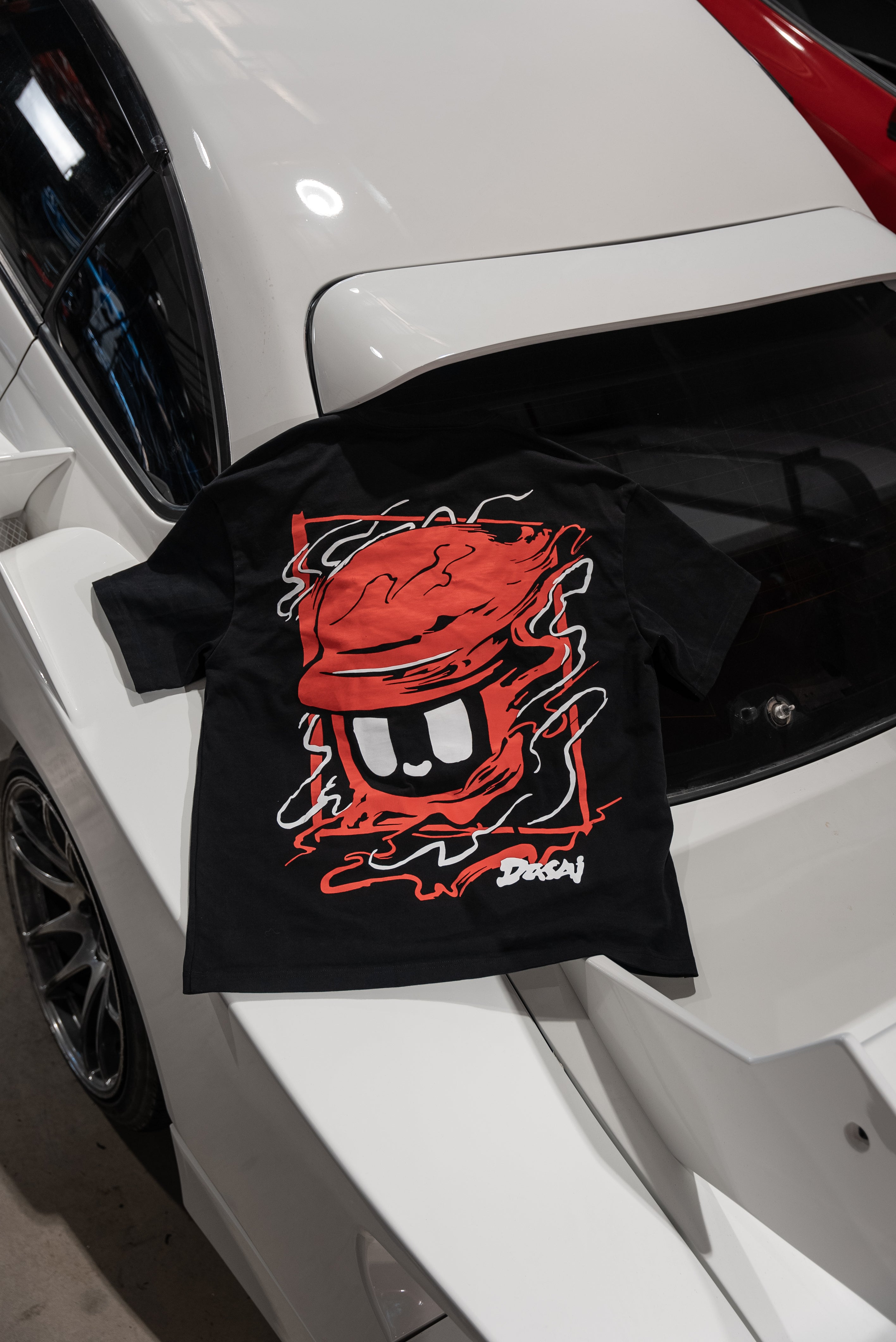 MOCHI WISP I T-SHIRT