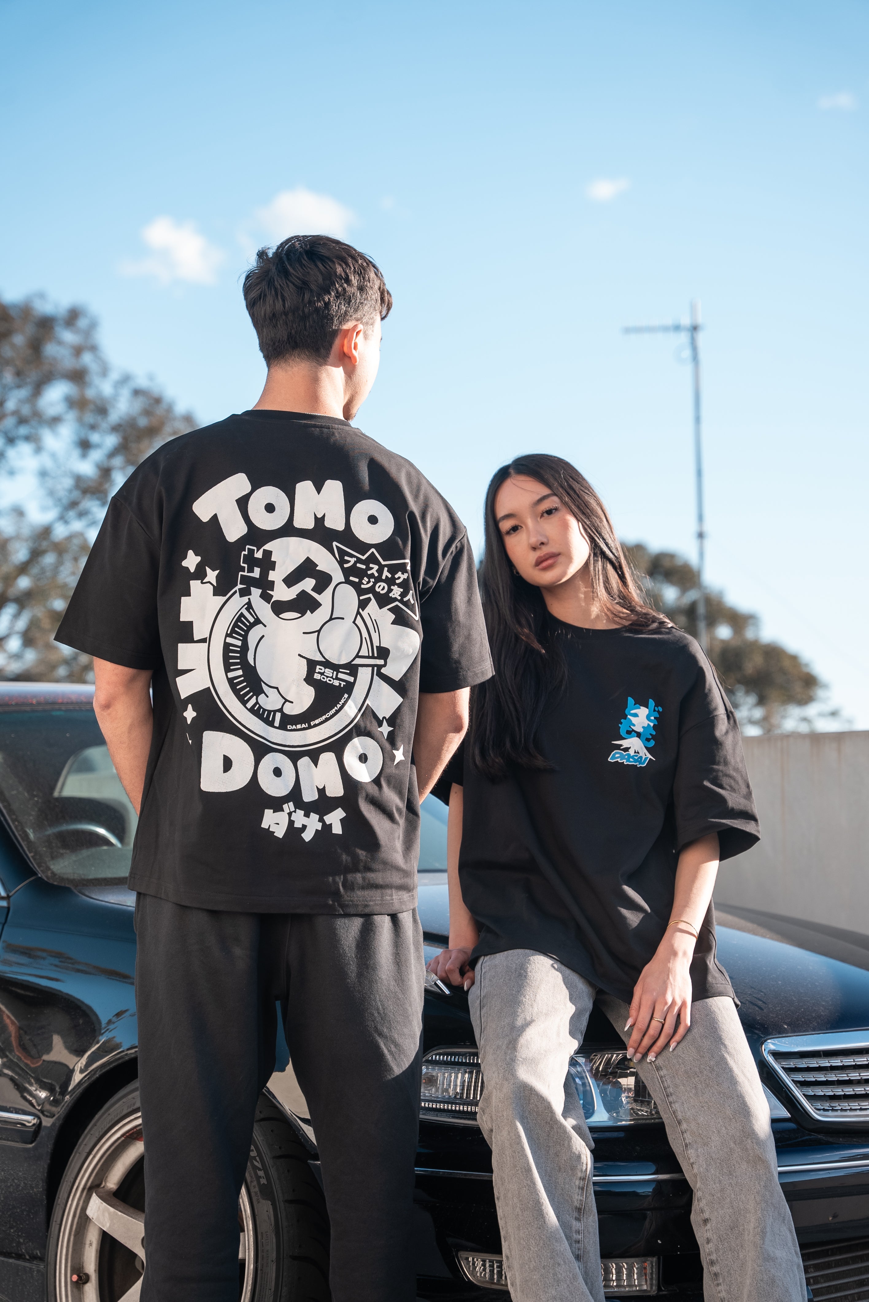 TOMO TOUGE T-SHIRT
