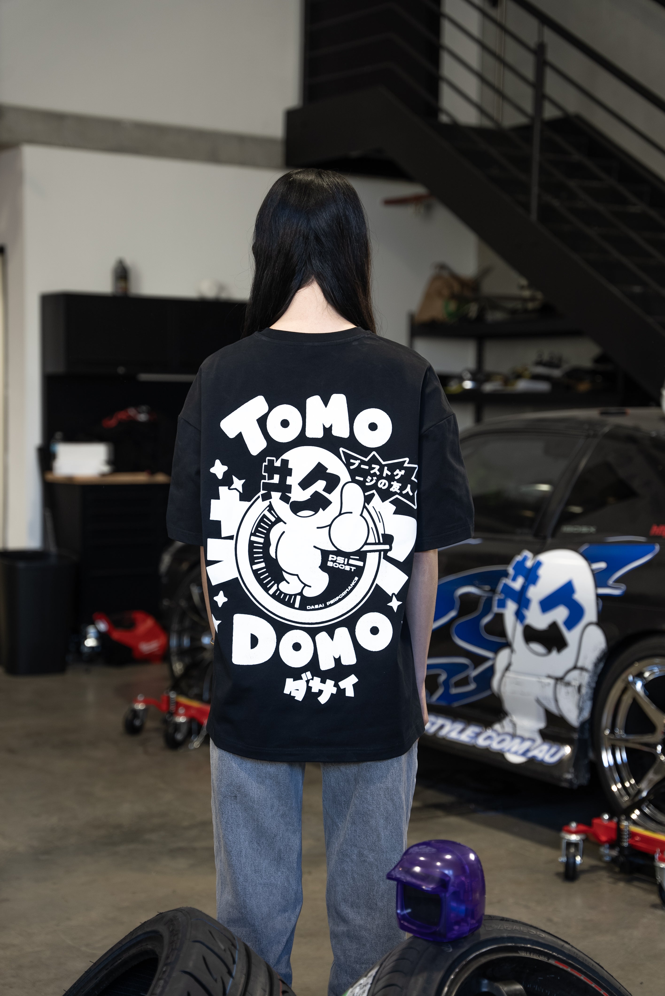 TOMO BOOST T-SHIRT