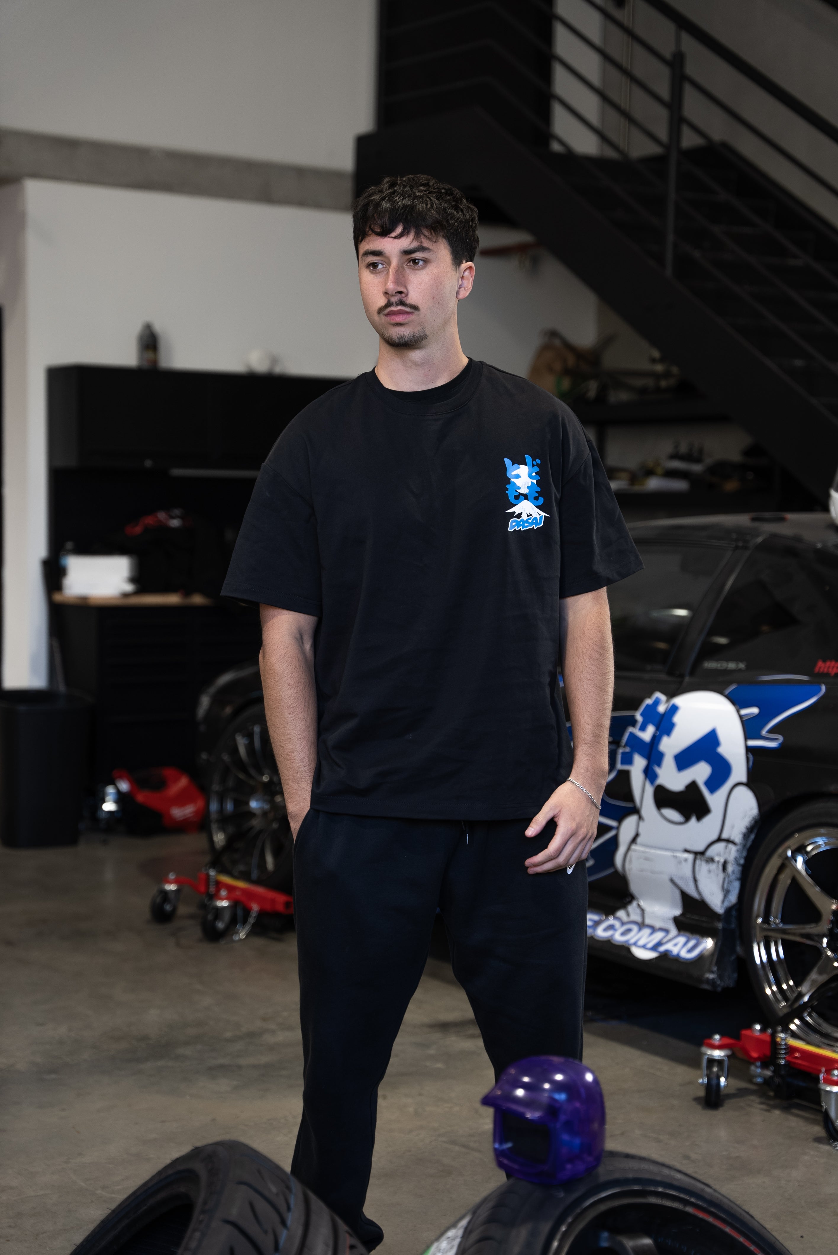 TOMO TOUGE T-SHIRT