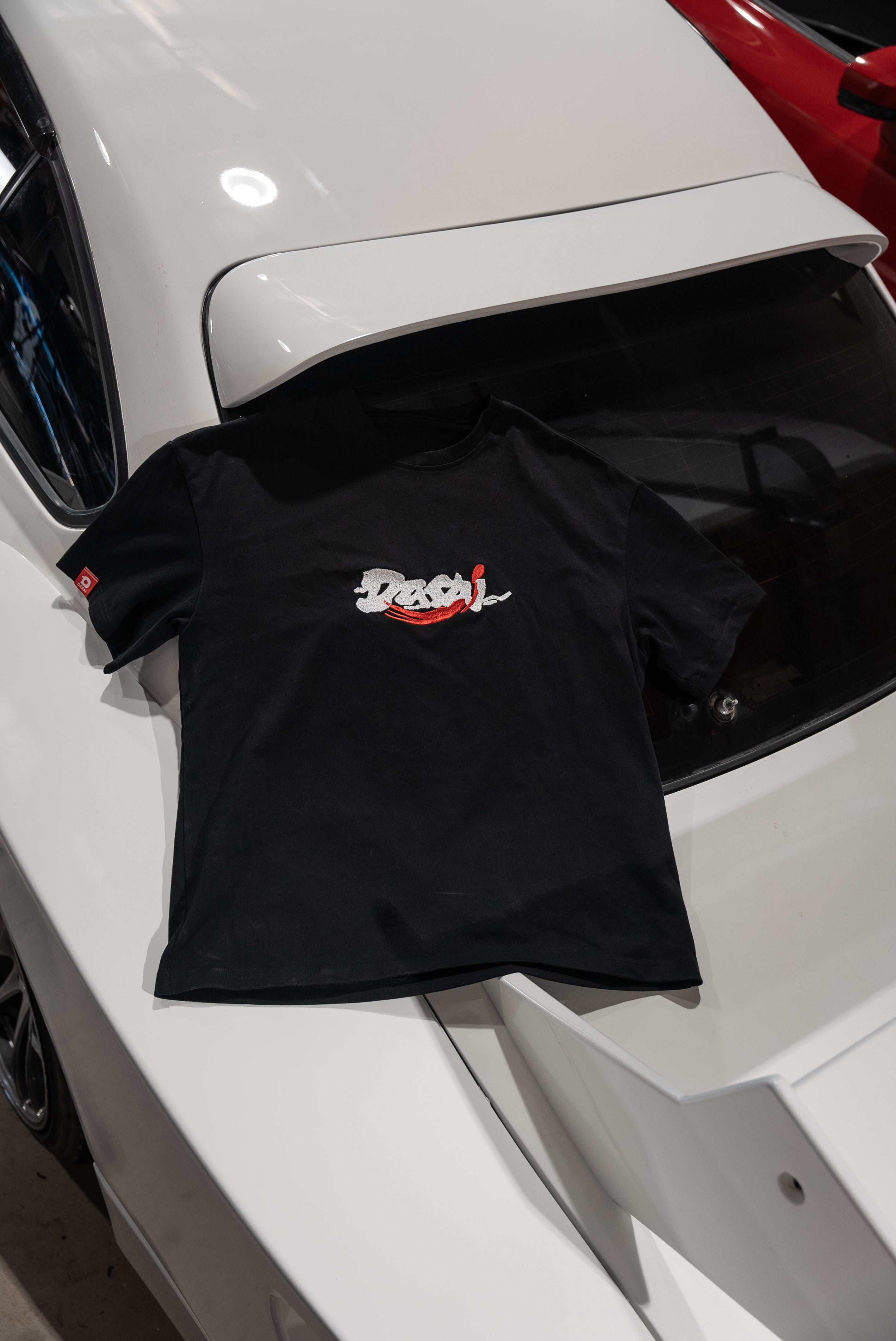 MOCHI WISP I T-SHIRT