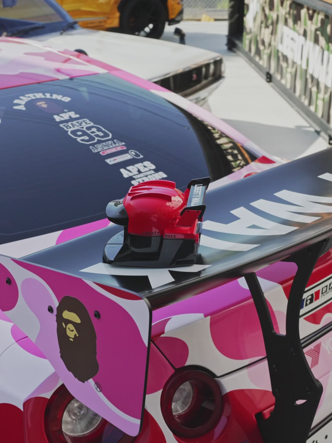 LIBERTYWALK MEGA MOCHI